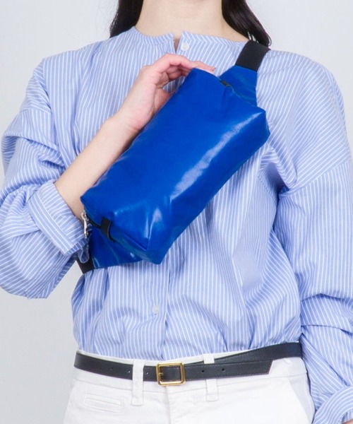 Jack Gomme（ジャックゴム）の「【JACK GOMME/ジャックゴム】ナイロン ボディバッグ ウェストポーチ ウェストバッグ BLOOM（ボディバッグ/ウエストポーチ・レディース・ホワイト/ゴールド/レッド/ライトブルー/ライトイエロー/ブルー/ブラック/カーキ/アイボリー/ガンメタ/ブラウン/オレンジ/イエロー/レッド系その他/ブルー系その他・FREE）」の7枚目の写真