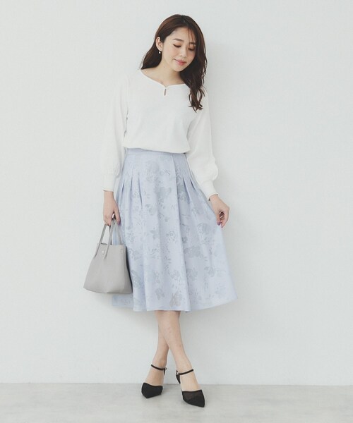 index（インデックス）の「パーツ付きハートネックニットトップス【洗濯機洗い可】（ニット/セーター・レディース・サンドベージュ/パープル/ネイビー/オフホワイト・38/42/40/36）」の6枚目の写真