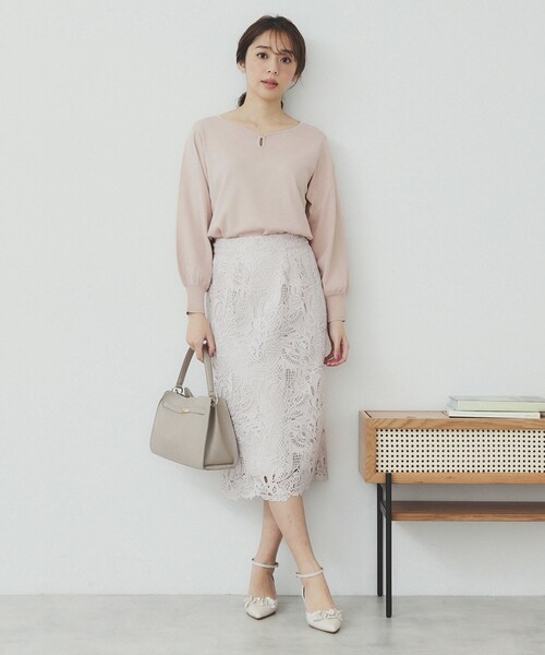 index（インデックス）の「パーツ付きハートネックニットトップス【洗濯機洗い可】（ニット/セーター・レディース・サンドベージュ/パープル/ネイビー/オフホワイト・38/42/40/36）」の10枚目の写真