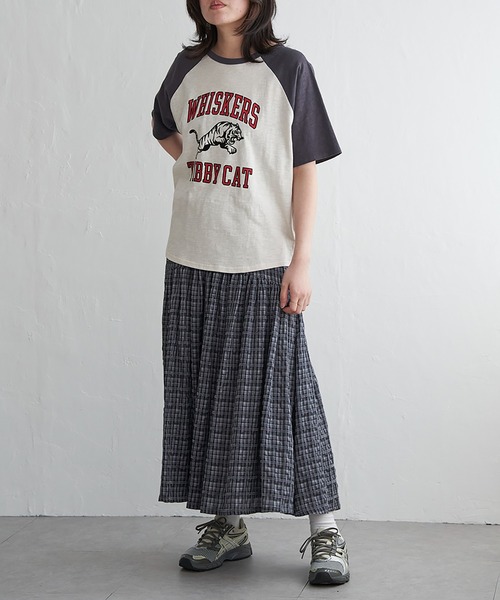 VENCEEXCHANGE（ヴァンスエクスチェンジ）の「WHISKERSラグランTシャツ（Tシャツ/カットソー・レディース・オフホワイト/アイボリー/チャコール・FREE）」の6枚目の写真