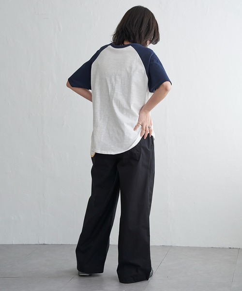 VENCEEXCHANGE（ヴァンスエクスチェンジ）の「WHISKERSラグランTシャツ（Tシャツ/カットソー・レディース・オフホワイト/アイボリー/チャコール・FREE）」の21枚目の写真