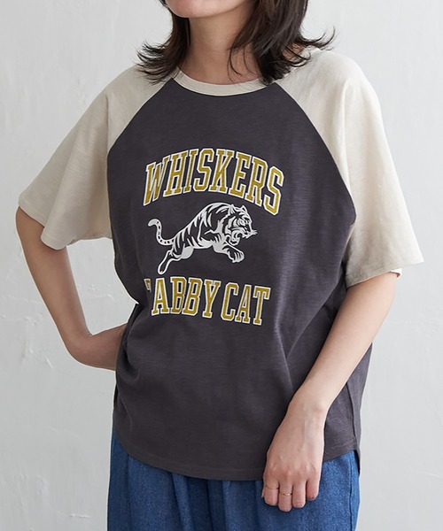 VENCEEXCHANGE（ヴァンスエクスチェンジ）の「WHISKERSラグランTシャツ（Tシャツ/カットソー・レディース・オフホワイト/アイボリー/チャコール・FREE）」の18枚目の写真