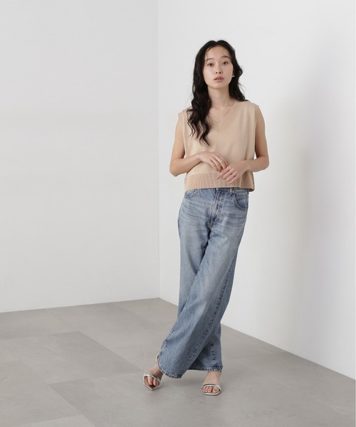 N.(N. Natural Beauty Basic)(エヌエヌナチュラルビューティーベーシック)の「Vネックショートベスト(ベスト・レディース・ブラック/オフホワイト/ベージュ・MEDIUM)」の22枚目の写真
