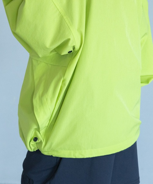 LOWRYS FARM（ローリーズファーム）の「ＳＷＩＭアノラックラッシュガード　324083（ラッシュガード・キッズ・ブラック/イエロー・120cm/110cm/150cm/140cm/130cm）」の19枚目の写真