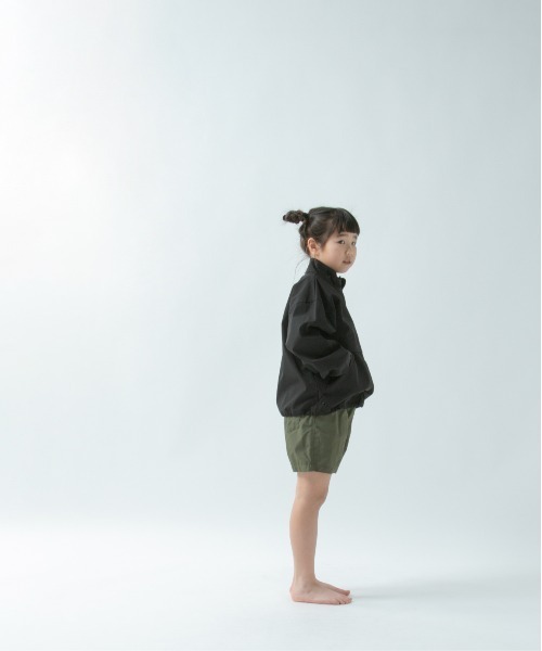 LOWRYS FARM（ローリーズファーム）の「ＳＷＩＭアノラックラッシュガード　324083（ラッシュガード・キッズ・ブラック/イエロー・120cm/110cm/150cm/140cm/130cm）」の18枚目の写真