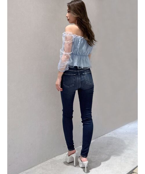ミドルウエストSHAPELYスキニーデニムパンツ セール】ミドルウエストSHAPELYスキニーデニムパンツ（デニム