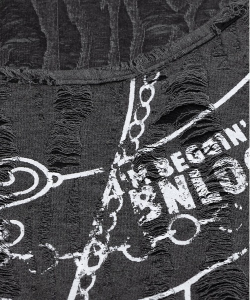 HOOK(フック)の「スカーフ付きチェーンプリントTシャツ(Tシャツ/カットソー・レディース・ダークグレー/ライトベージュ・SMALL/MEDIUM)」の19枚目の写真