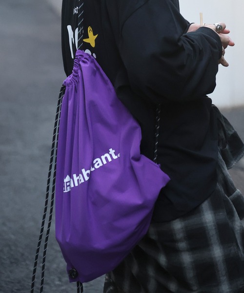 INHABITANT（インハビタント）の「【INHABITANT】ワンポイント ブランドロゴプリント ベーシック ナップザック メンズ レディース（バックパック/リュック・メンズ・グリーン/オレンジ/イエロー/ブラック/ブルー/グレー/ホワイト/パープル・FREE）」の22枚目の写真
