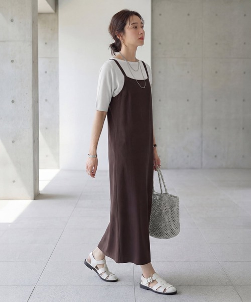 STYLE DELI(スタイルデリ)の「サラッとした5分袖ボートネックニットB(ニット/セーター・レディース・ブラック/ホワイト/イエロー・MEDIUM)」の11枚目の写真