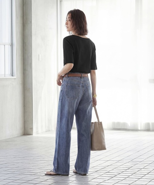 STYLE DELI(スタイルデリ)の「サラッとした5分袖ボートネックニットB(ニット/セーター・レディース・ブラック/ホワイト/イエロー・MEDIUM)」の15枚目の写真