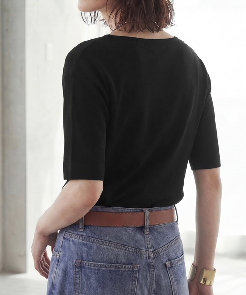 STYLE DELI(スタイルデリ)の「サラッとした5分袖ボートネックニットB(ニット/セーター・レディース・ブラック/ホワイト/イエロー・MEDIUM)」の16枚目の写真