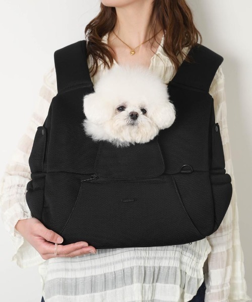 moncheri(モンシェリ)の「軽量メッシュフロントリュックメッシュ付き【2サイズ展開・飛び出し防止リード付・9㎏まで対応】(ペット用キャリーケース・レディース・ベージュ/ブラック・S/M/XS)」の11枚目の写真