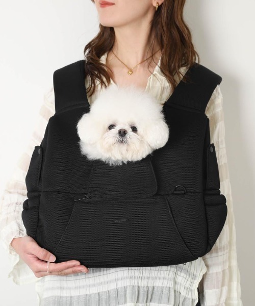 moncheri(モンシェリ)の「軽量メッシュフロントリュックメッシュ付き【2サイズ展開・飛び出し防止リード付・9㎏まで対応】(ペット用キャリーケース・レディース・ベージュ/ブラック・S/M/XS)」の10枚目の写真