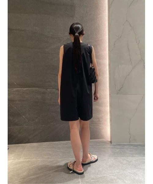 美品ESTNATION エストネーション　オールインワン　黒 ESSENCEOFLUXURY / Vネック オールインワン｜ESTNATION ONLINE