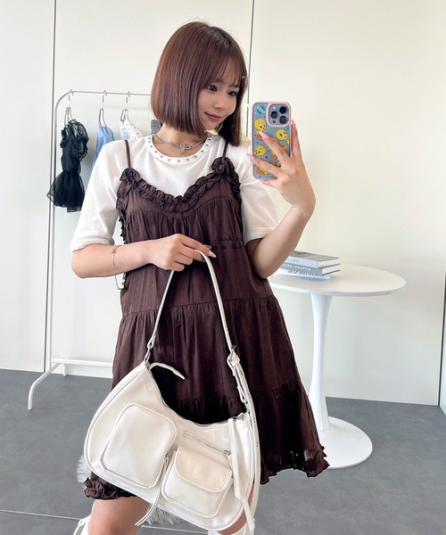 nui nullu(ヌイヌル)の「【nui nullu】前後2WAYレタリング刺繍レースキャミワンピース(ワンピース・レディース・ブラウン/ホワイト/ブラック・FREE)」の8枚目の写真