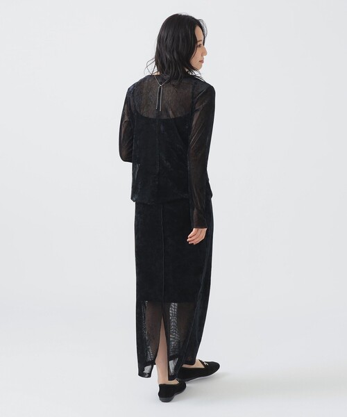 B:MING by BEAMS(ビーミングバイビームス)の「シアー ベロア ロングスリーブ Tシャツ(Tシャツ/カットソー・レディース・ブラック/ブラック系その他2/ブルー系その他・ONE SIZE)」の6枚目の写真