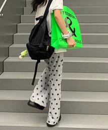 MEMECLE | 【 MEMECLE / メメクル 】スターデザインフレアパンツ(その他パンツ)