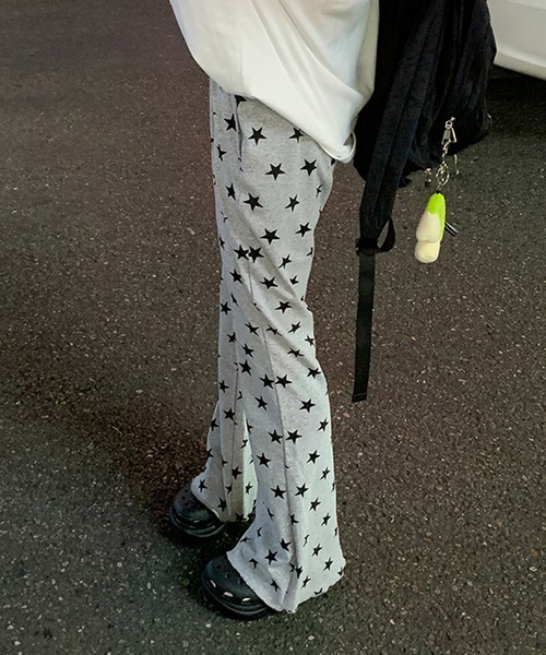 MEMECLE（メメクル）の「【 MEMECLE / メメクル 】スターデザインフレアパンツ（その他パンツ・レディース・グレー・M/L/S）」の7枚目の写真
