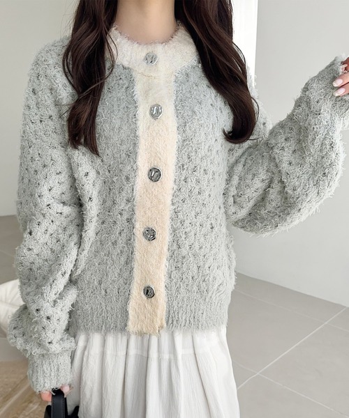 mily bilet(ミウィビレット)の「【mily bilet】バイカラー映えがお洒落見えの鍵。メタルボタン使いフェザーヤーン前後2wayニットカーディガン(カーディガン/ボレロ・レディース・ブラック/アイボリー/グレー・LARGE/MEDIUM/SMALL/X-LARGE)」の20枚目の写真