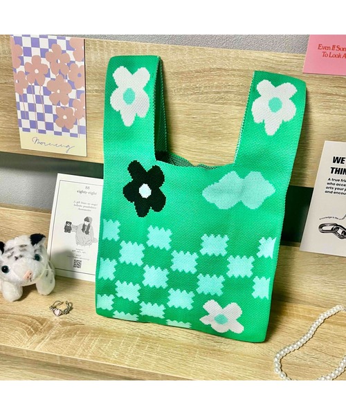 tone（トーン）の「【88eighty-eight】レトロカラフルフラワーミニニットハンドバッグ【import】(MA)（ハンドバッグ・レディース・ブラック/パープル/グリーン・FREE）」の19枚目の写真