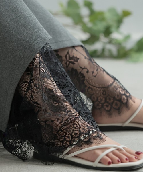 HUG.U（ハグユー）の「重ねて楽しむ 裾レースペチパンツ（その他パンツ・レディース・ブラック/ホワイト・トール丈/レギュラー丈）」の2枚目の写真