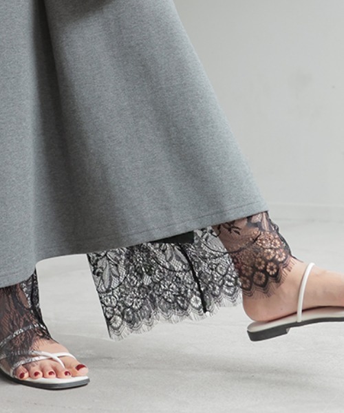 HUG.U（ハグユー）の「重ねて楽しむ 裾レースペチパンツ（その他パンツ・レディース・ブラック/ホワイト・トール丈/レギュラー丈）」の11枚目の写真