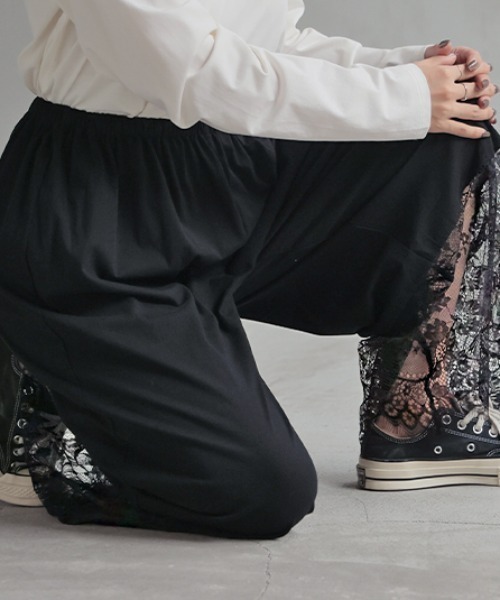 HUG.U（ハグユー）の「重ねて楽しむ 裾レースペチパンツ（その他パンツ・レディース・ブラック/ホワイト・トール丈/レギュラー丈）」の16枚目の写真