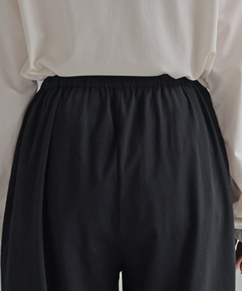 HUG.U（ハグユー）の「重ねて楽しむ 裾レースペチパンツ（その他パンツ・レディース・ブラック/ホワイト・トール丈/レギュラー丈）」の21枚目の写真