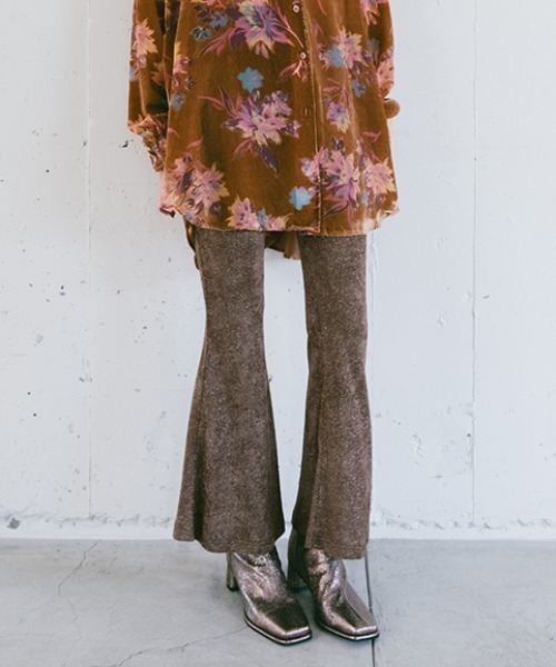 sahara（サハラ）の「Glitter Velour Stretch Pants/グリッターヴェロアストレッチパンツ（その他パンツ・レディース・ブラック/ワイン/モカ・M/S）」の3枚目の写真