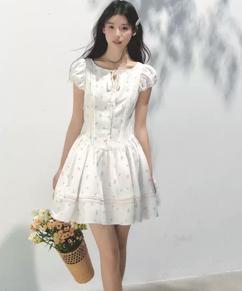 paloma 新品未使用 パフスリーブロンパース 完売S平大路えみ ブラック SEN0836〕フリルヘムパフスリーブトップス | AAYUSHI