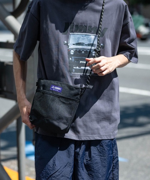GERRY(ジェリー)の「【Y】〔GERRY/ジェリー〕撥水加工 メッシュポケット サコッシュ(ショルダーバッグ・メンズ・ブラック/チャコールグレー/マルチ/ベージュ・FREE)」の14枚目の写真
