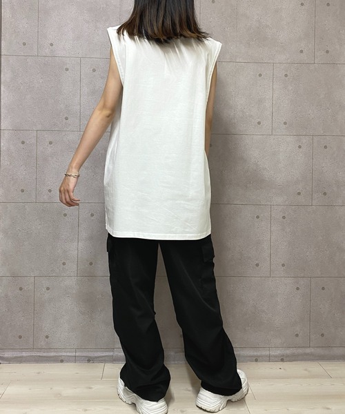 NANEA(ナネア)の「ノースリーブカットソー(Tシャツ/カットソー・レディース・ブラック/アイボリー/グレー/ホワイト/ブラウン・MEDIUM/LARGE/X-LARGE)」の19枚目の写真