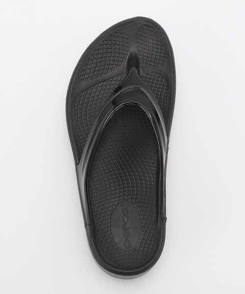 U by SPICK&SPAN(ユーバイスピックアンドスパン)の「《追加》OOFOS /ウーフォス O Omega2(サンダル・レディース・ブラック/タン・23cm/24cm/25cm)」の20枚目の写真