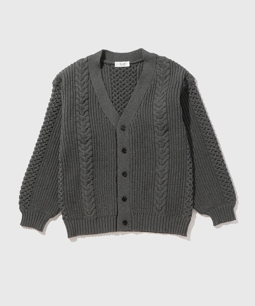 ADAM ET ROPE'（アダムエロペ）の「【WEB限定】ボリューム ケーブル オーバーサイズ カーディガン / 超軽量 / ユニセックス（カーディガン/ボレロ・メンズ・レッド系その他4/チャコールグレー/オフホワイト/スミクロ・M/L）」の13枚目の写真