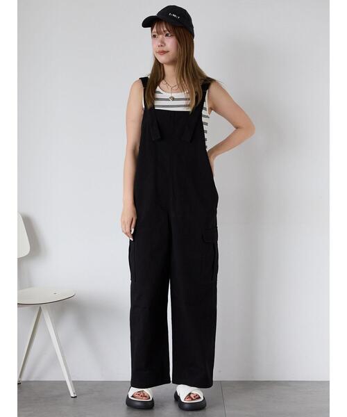 ehka sopo（エヘカソポ）の「カーゴサロペット（サロペット/オーバーオール・レディース・ブラック/ライトベージュ/カーキ・F）」の7枚目の写真