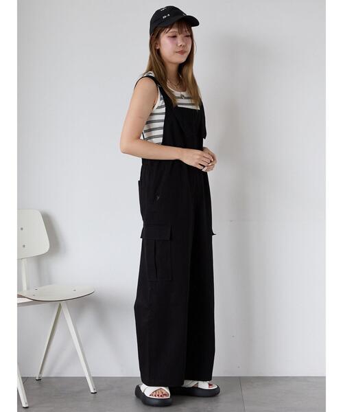 ehka sopo（エヘカソポ）の「カーゴサロペット（サロペット/オーバーオール・レディース・ブラック/ライトベージュ/カーキ・F）」の8枚目の写真