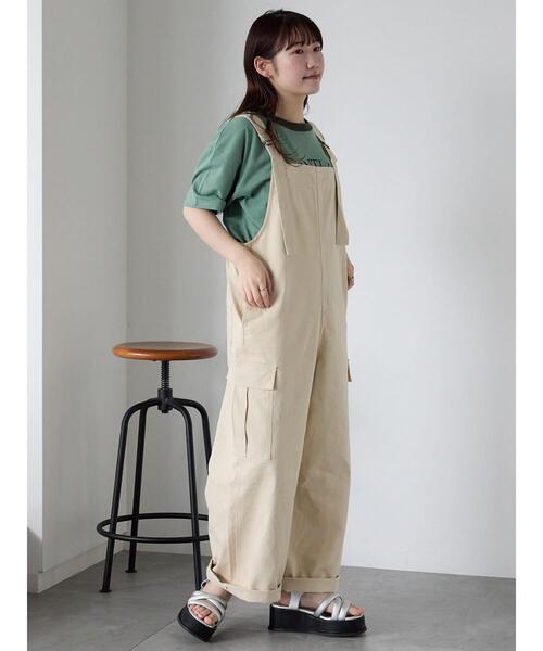 ehka sopo（エヘカソポ）の「カーゴサロペット（サロペット/オーバーオール・レディース・ブラック/ライトベージュ/カーキ・F）」の15枚目の写真