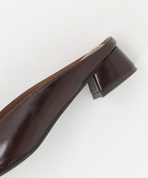 green label relaxing（グリーンレーベルリラクシング）の「スクエア チャンキー ミュール（3cmヒール）（パンプス・レディース・ブラック/ダークブラウン・S/L/M）」の16枚目の写真