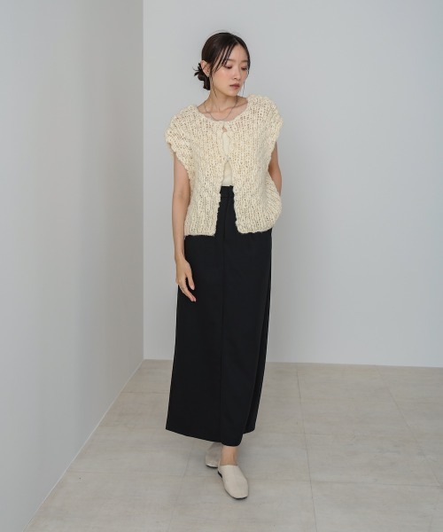 Bab(バブ)の「ハンドニットベスト(ベスト・レディース・アイボリー/ブラック・FREE)」の11枚目の写真