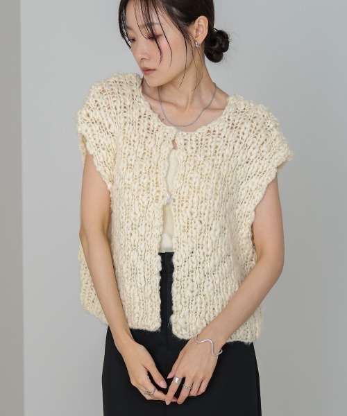 Bab(バブ)の「ハンドニットベスト(ベスト・レディース・アイボリー/ブラック・FREE)」の16枚目の写真