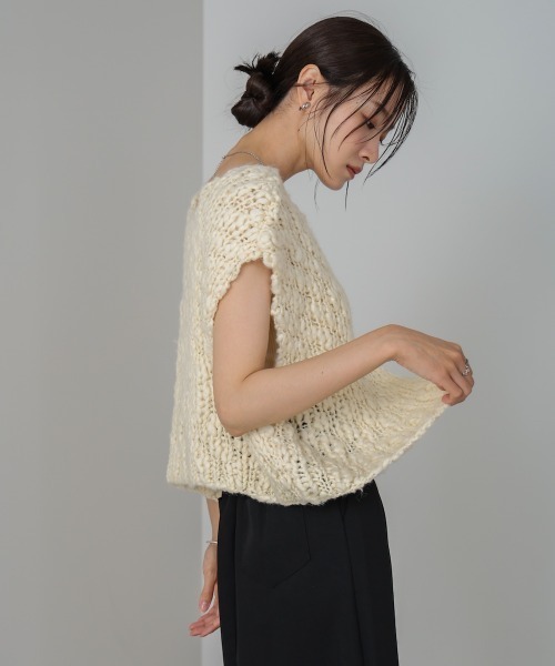 Bab(バブ)の「ハンドニットベスト(ベスト・レディース・アイボリー/ブラック・FREE)」の20枚目の写真