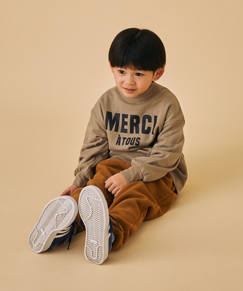 FOV(フォブ)の「FOV/フォブ MERCI ビッグトレーナー(スウェット・キッズ・ホワイト系その他2/ブラック/グレイッシュベージュ・XL/L/M/S)」の3枚目の写真