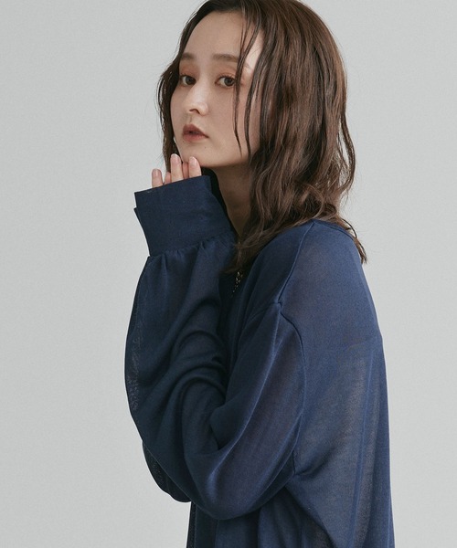ad thie(アドティエ)の「袖ボリューム Vネック シアーカーディガン(カーディガン/ボレロ・レディース・ライトグレー/アイボリー/ブラック/レッド/ライトピンク/ネイビー/ライトパープル・FREE)」の11枚目の写真