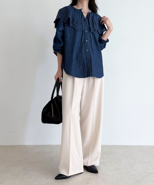 fredy emue（フレディエミュ）の「エンブロイダリーケープカラーデニムブラウス（シャツ/ブラウス・レディース・ネイビー/ブルー・38）」の17枚目の写真