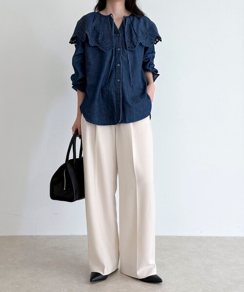 fredy emue（フレディエミュ）の「エンブロイダリーケープカラーデニムブラウス（シャツ/ブラウス・レディース・ネイビー/ブルー・38）」の18枚目の写真