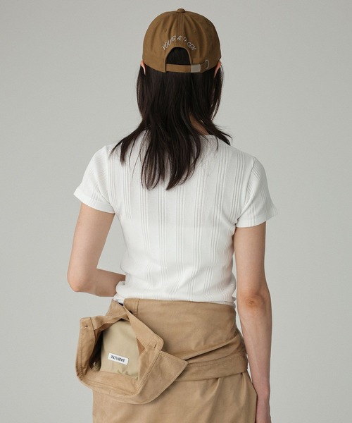 YOUNG&OLSEN The DRYGOODS STORE(ヤングアンドオルセン)の「【YOUNG&OLSEN】RANDOM RIB CREWNECK(Tシャツ/カットソー・レディース・ホワイト/ブラック・フリー)」の6枚目の写真