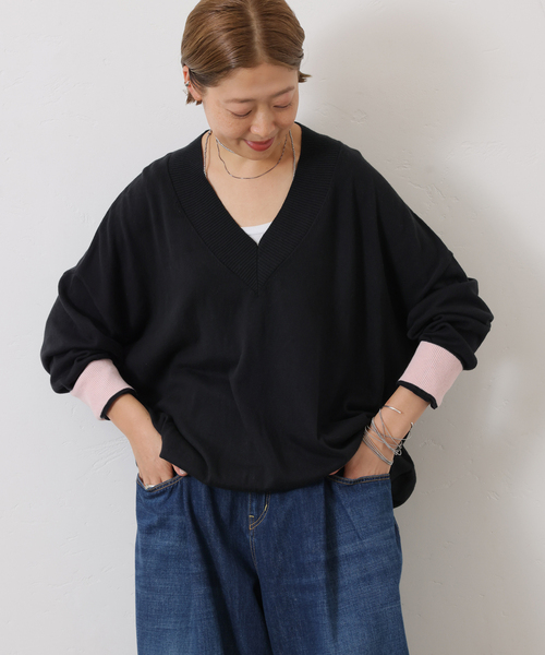 JOURNAL STANDARD LUXE(ジャーナルスタンダード ラックス)の「C/Caテンジク Vネックプルオーバー(ニット/セーター・レディース・グレー/ブラック・FREE)」の1枚目の写真