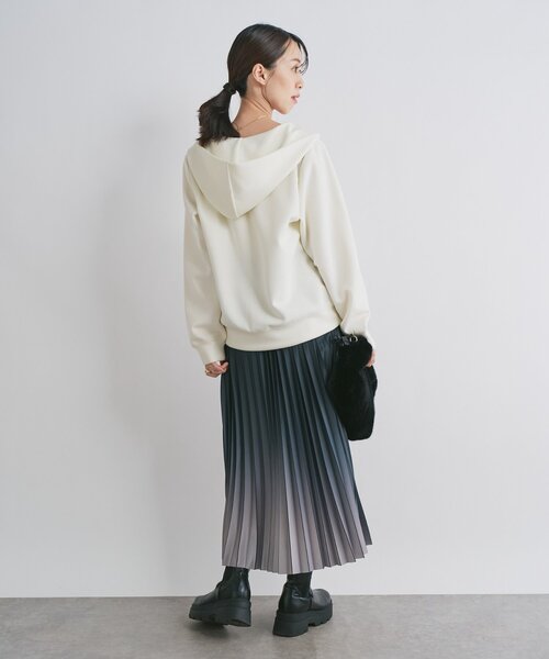 un dix cors(アンディコール)の「《オンオフ兼用・ウエスト総ゴム》グラデーションニットプリーツスカート(スカート・レディース・ブラック/ブラウン・FREE)」の22枚目の写真