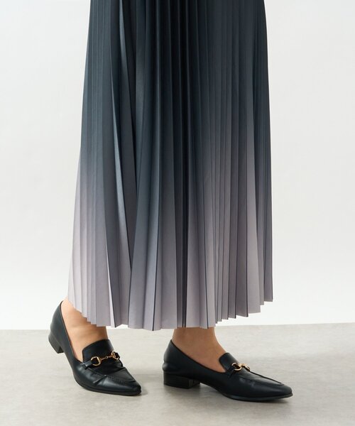 un dix cors(アンディコール)の「《オンオフ兼用・ウエスト総ゴム》グラデーションニットプリーツスカート(スカート・レディース・ブラック/ブラウン・FREE)」の14枚目の写真