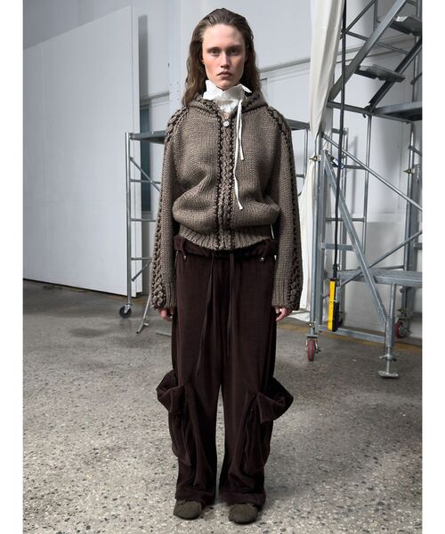 OPEN Yy(オープンワイワイ)の「【Geek Office / ギークオフィス】OPEN YY Woven ROLLED WAIST VELOUR CARGO(カーゴパンツ・レディース・ブラウン/ブラック・SMALL)」の3枚目の写真